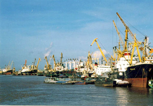 Au nord du Vietnam, le projet démesuré du port de Haiphong Au nord du Vietnam, le projet démesuré du port de Haiphong