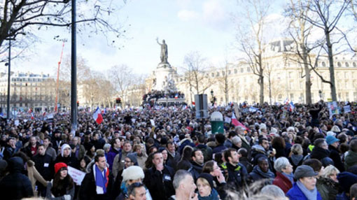 4 millions de personnes ont défilé en France 4 millions de personnes ont défilé en France