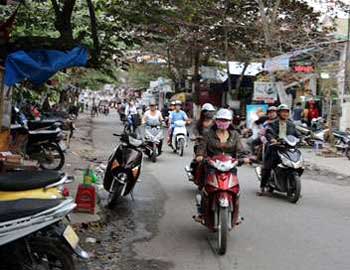 Sur France 5, samedi 22 juin 2013 à 20h35 - Echappées belles : "La route du Dragon, la grande traversée du Vietnam"