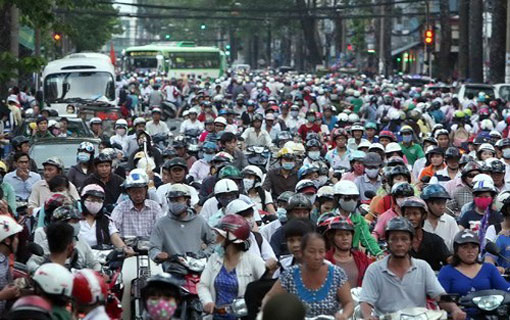 Vietnam : les scooters envahissent les villes