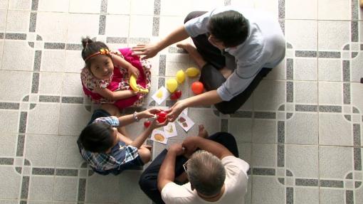 Enfants sourds au Viet Nam: la langue des signes pour sortir du silence Enfants sourds au Viet Nam: la langue des signes pour sortir du silence