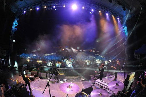 Concerts au Vietnam - Stevans: «Le public au Vietnam était plus démonstratif qu’ici» Concerts au Vietnam - Stevans: «Le public au Vietnam était plus démonstratif qu’ici»
