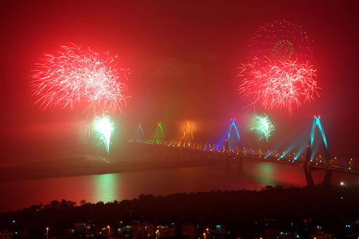 Bonne année de la chèvre ! Chúc mừng năm mới Tết Ất Mùi ! Bonne année de la chèvre ! Chúc mừng năm mới Tết Ất Mùi !
