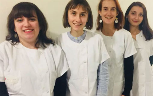 Des étudiantes infirmières au Vietnam Des étudiantes infirmières au Vietnam