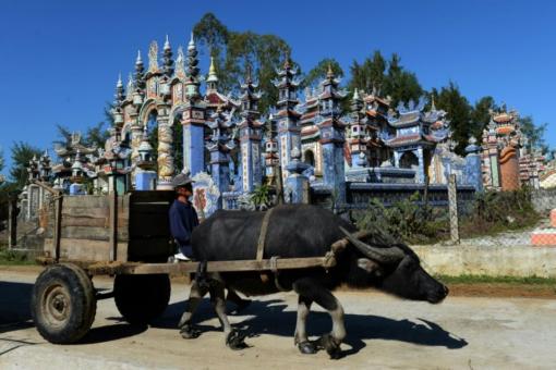 Au Vietnam, le village où les morts sont mieux traités que les vivants Au Vietnam, le village où les morts sont mieux traités que les vivants