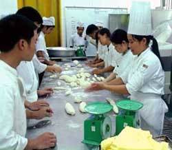 École Hoa Sua : "Artisans" de l'éclosion de cordons-bleus et boulangers-pâtissiers