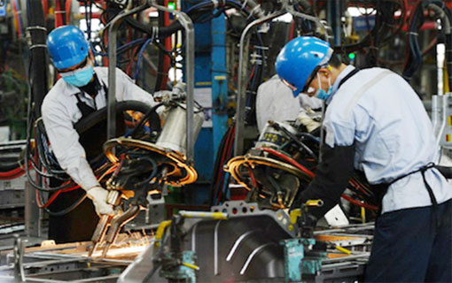 Vietnam: Le PIB du deuxième trimestre 2022 a augmenté de manière inattendue, l'UOB (United Overseas Bank) a révisé ses prévisions de croissance pour l'année entière à 7 % Vietnam: Le PIB du deuxième trimestre 2022 a augmenté de manière inattendue, l'UOB (United Overseas Bank) a révisé ses prévisions de croissance pour l'année entière à 7 %