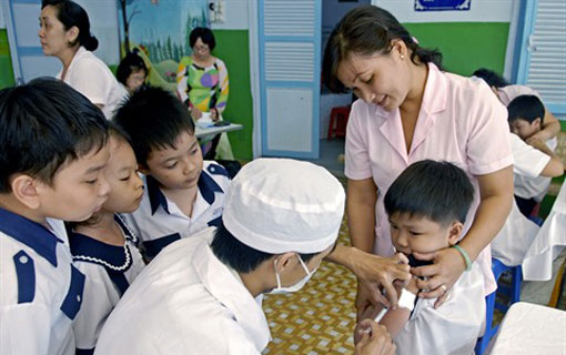 Le plus grand Centre de vaccination du Vietnam inauguré à Hanoï Le plus grand Centre de vaccination du Vietnam inauguré à Hanoï