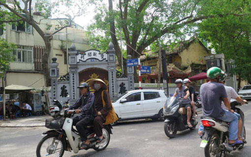 « Le Vietnam vibrant » par Myriam Abergel, journaliste au Quotidien du Tourisme « Le Vietnam vibrant » par Myriam Abergel, journaliste au Quotidien du Tourisme