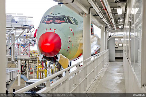 L’assemblage du premier A350-900 de Vietnam Airlines L’assemblage du premier A350-900 de Vietnam Airlines