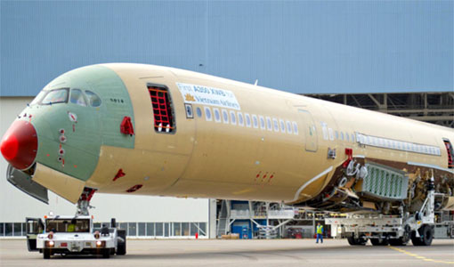 Le 1er Airbus A350 de Vietnam Airlines entre en assemblage final Le 1er Airbus A350 de Vietnam Airlines entre en assemblage final