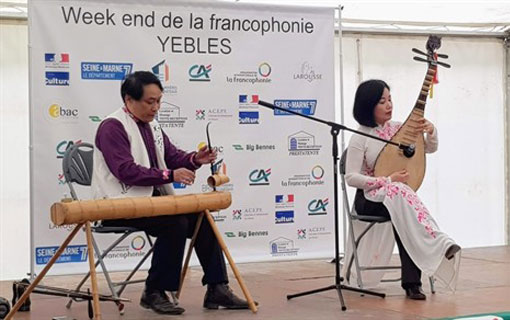 Promotion de la culture vietnamienne à Yèbles (département de Seine-et-Marne)